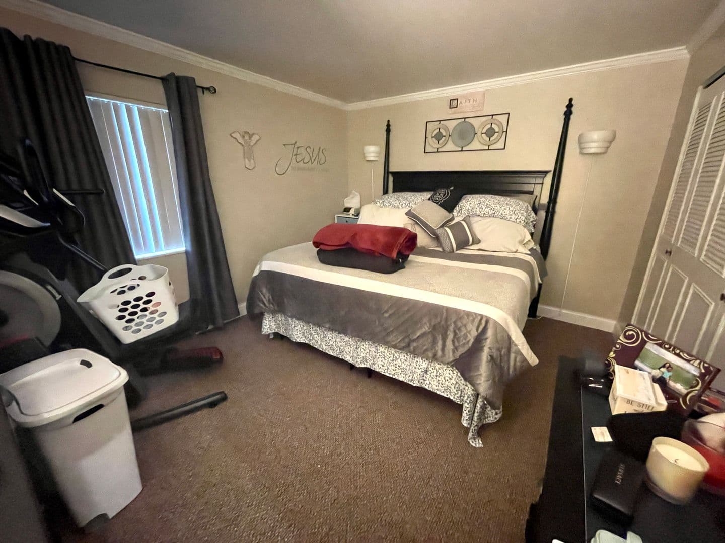 Germantown Apartment: N111 W15831-15835 Vienna Court