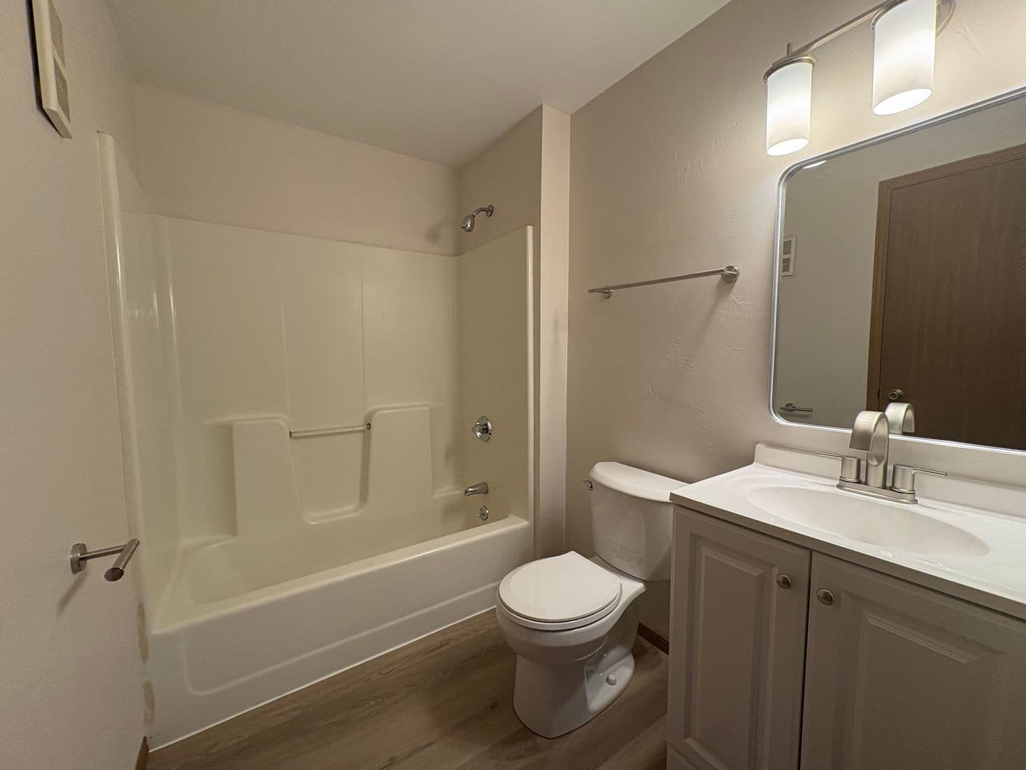 Green Bay Apartment: 2685 Humboldt Rd