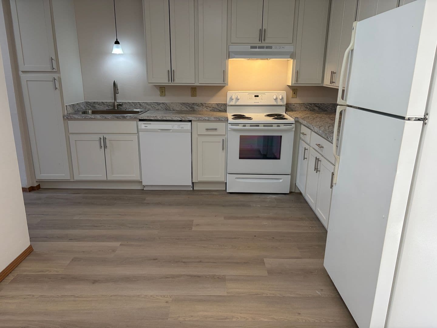 Green Bay Apartment: 2717 Humboldt Rd