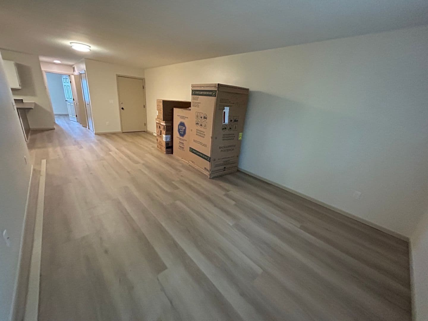 Appleton Apartment: 40 Bluemound Ct