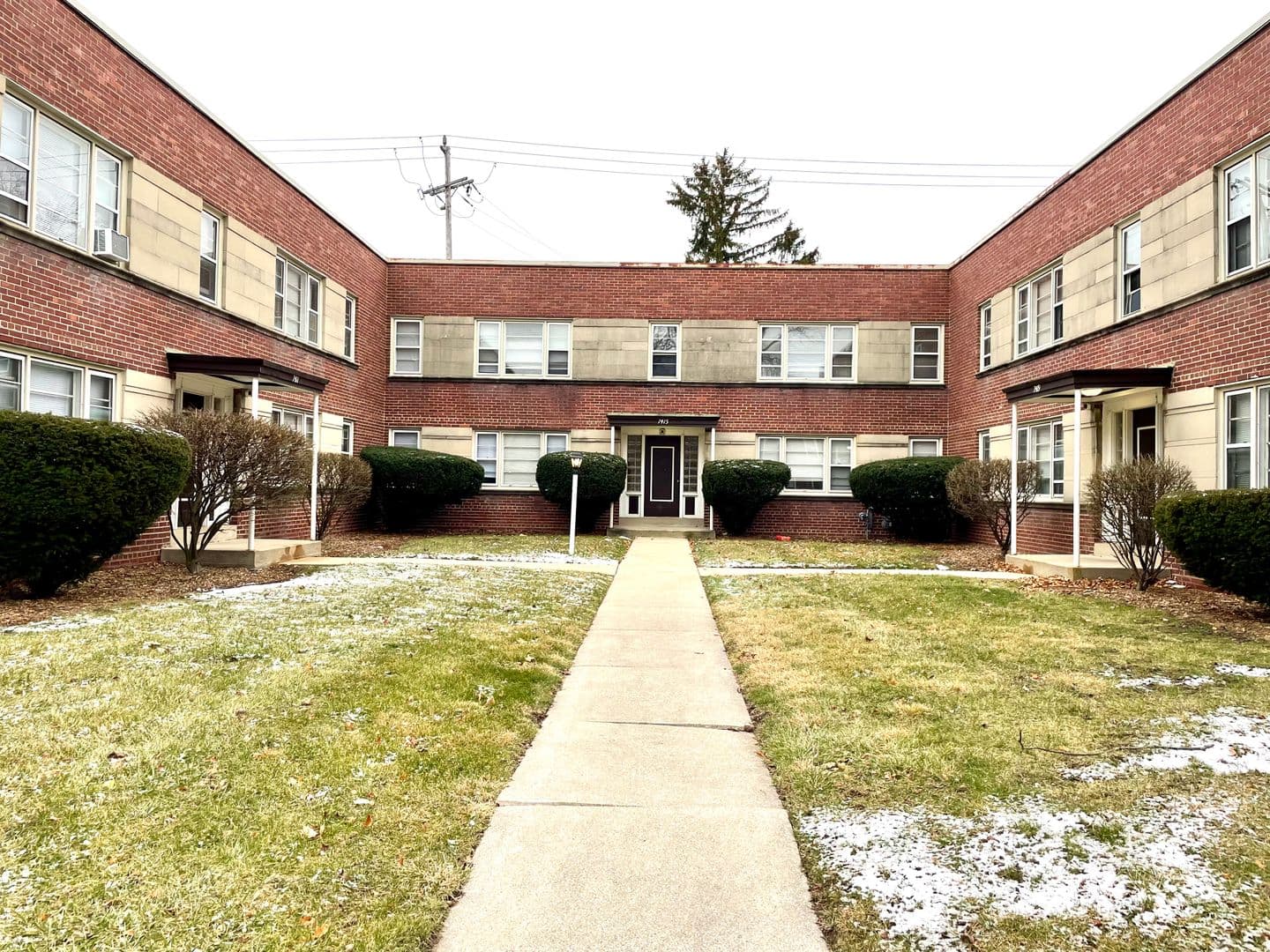 Wauwatosa Apartment: 7411-19 W. Center St.