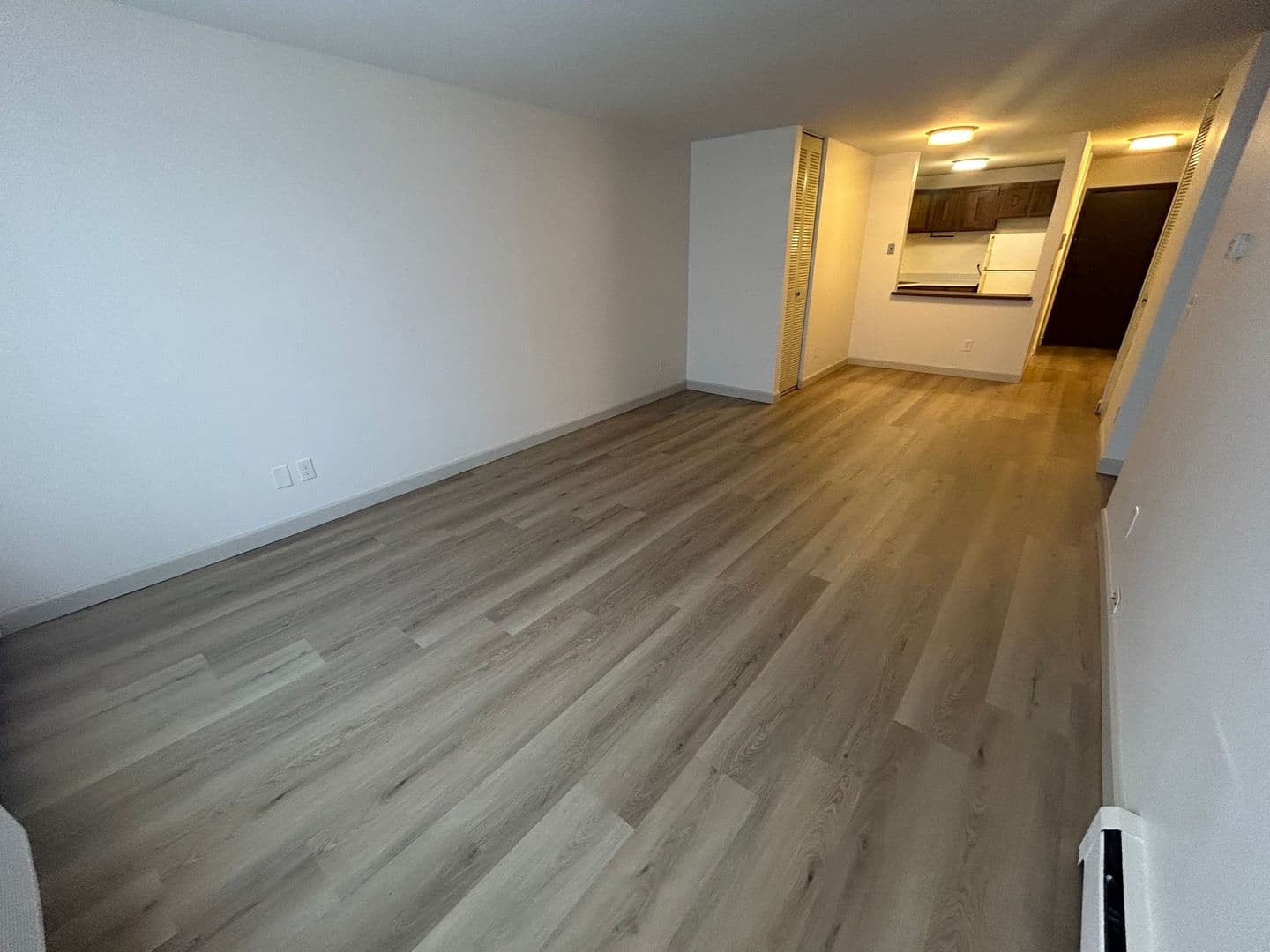 Milwaukee Apartment: 2636 S Logan Ave