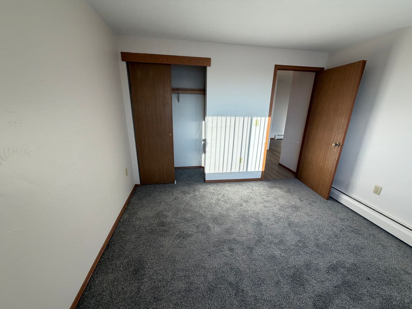 Green Bay Apartment: 2721 Humboldt Rd
