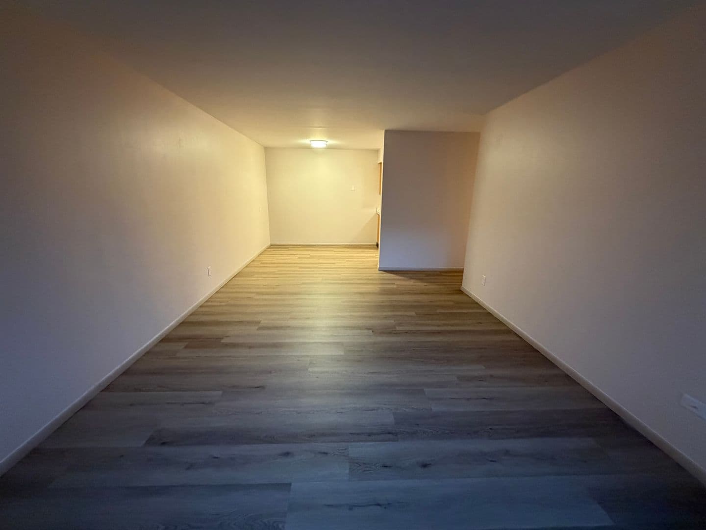Green Bay Apartment: 1694 Shawano Ave