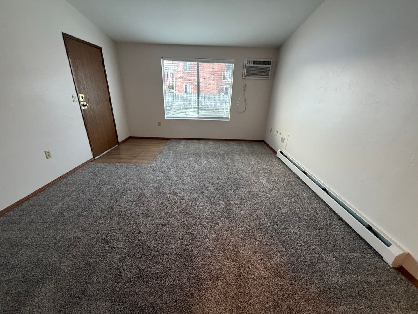 Green Bay Apartment: 2681 Humboldt Rd