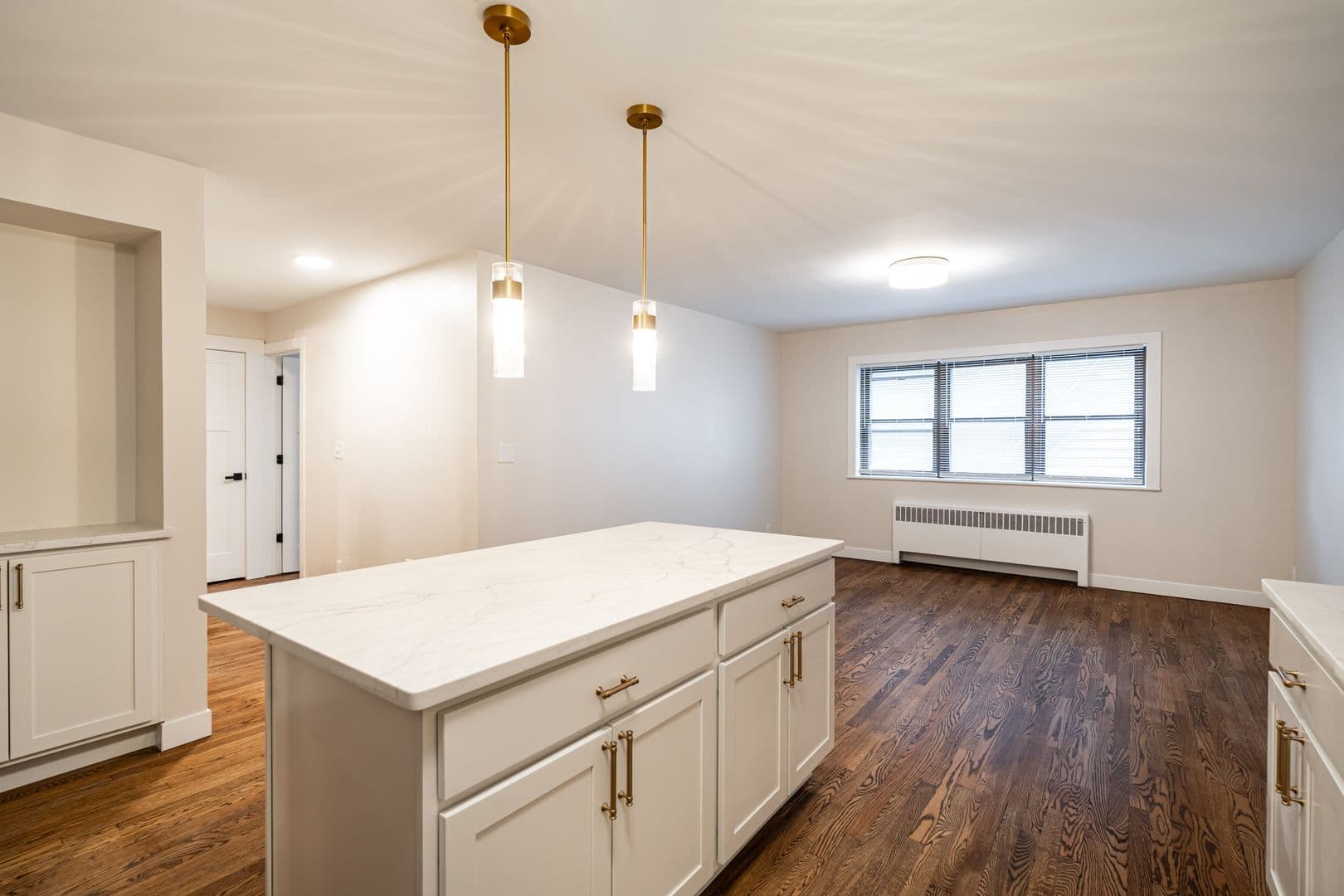 Milwaukee Apartment: 2600 E Kenwood Blvd