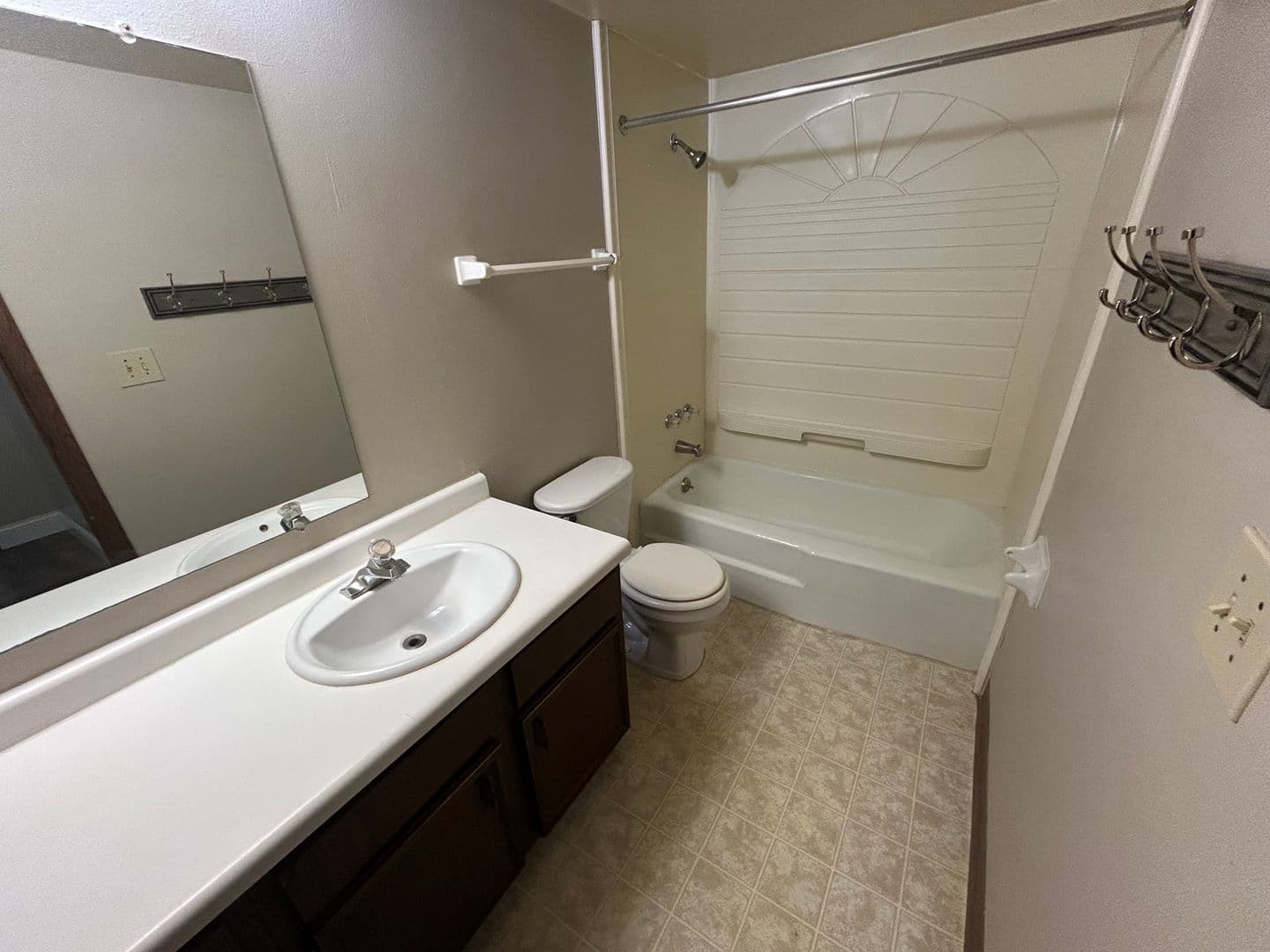 Germantown Apartment: N114W15556 Sylvan Circle