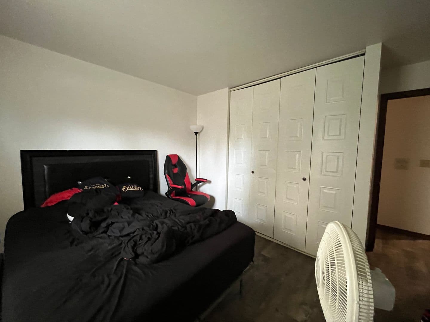 Milwaukee Apartment: 427 S. Hawley Rd.