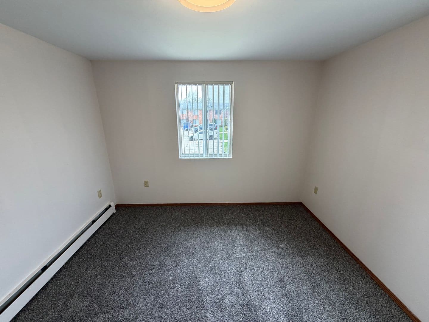 Green Bay Apartment: 2709 Humboldt Rd