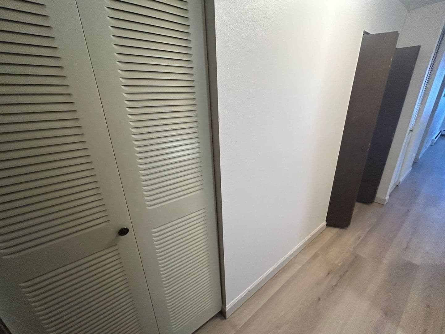 Milwaukee Apartment: 2636 S Logan Ave