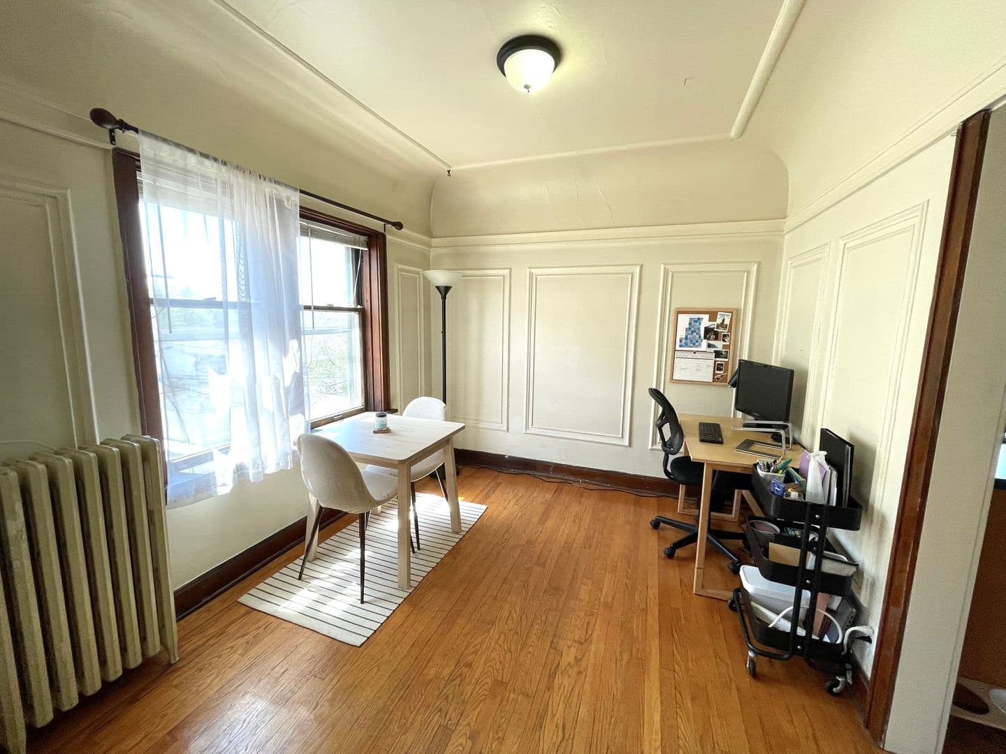 Shorewood Apartment: 3825 N Oakland Ave