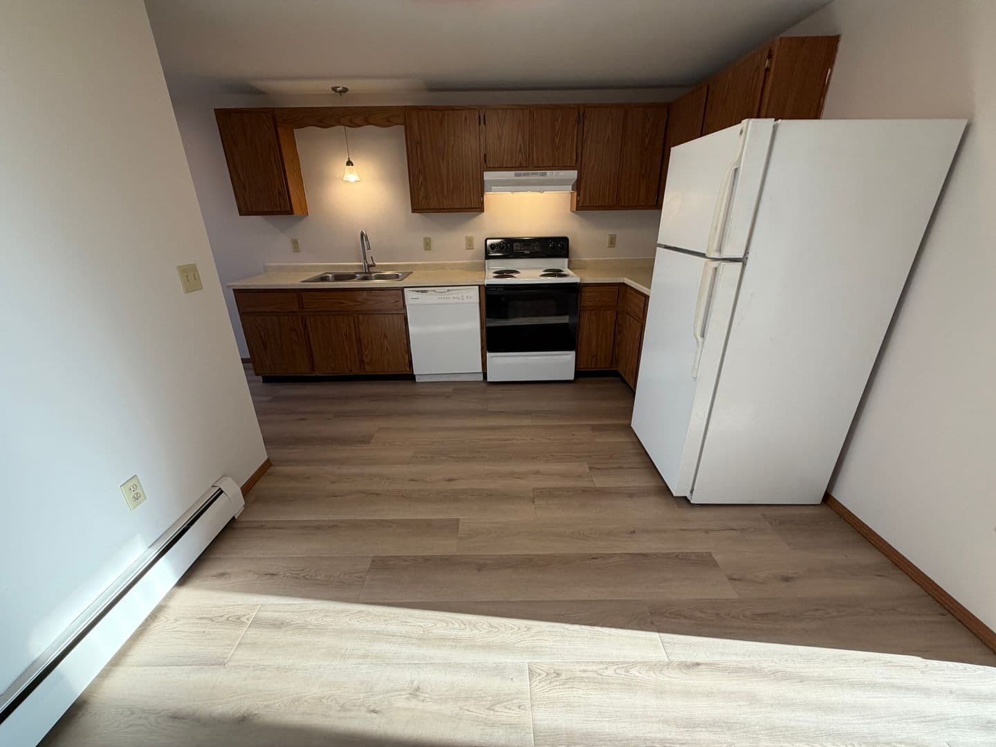 Green Bay Apartment: 2721 Humboldt Rd
