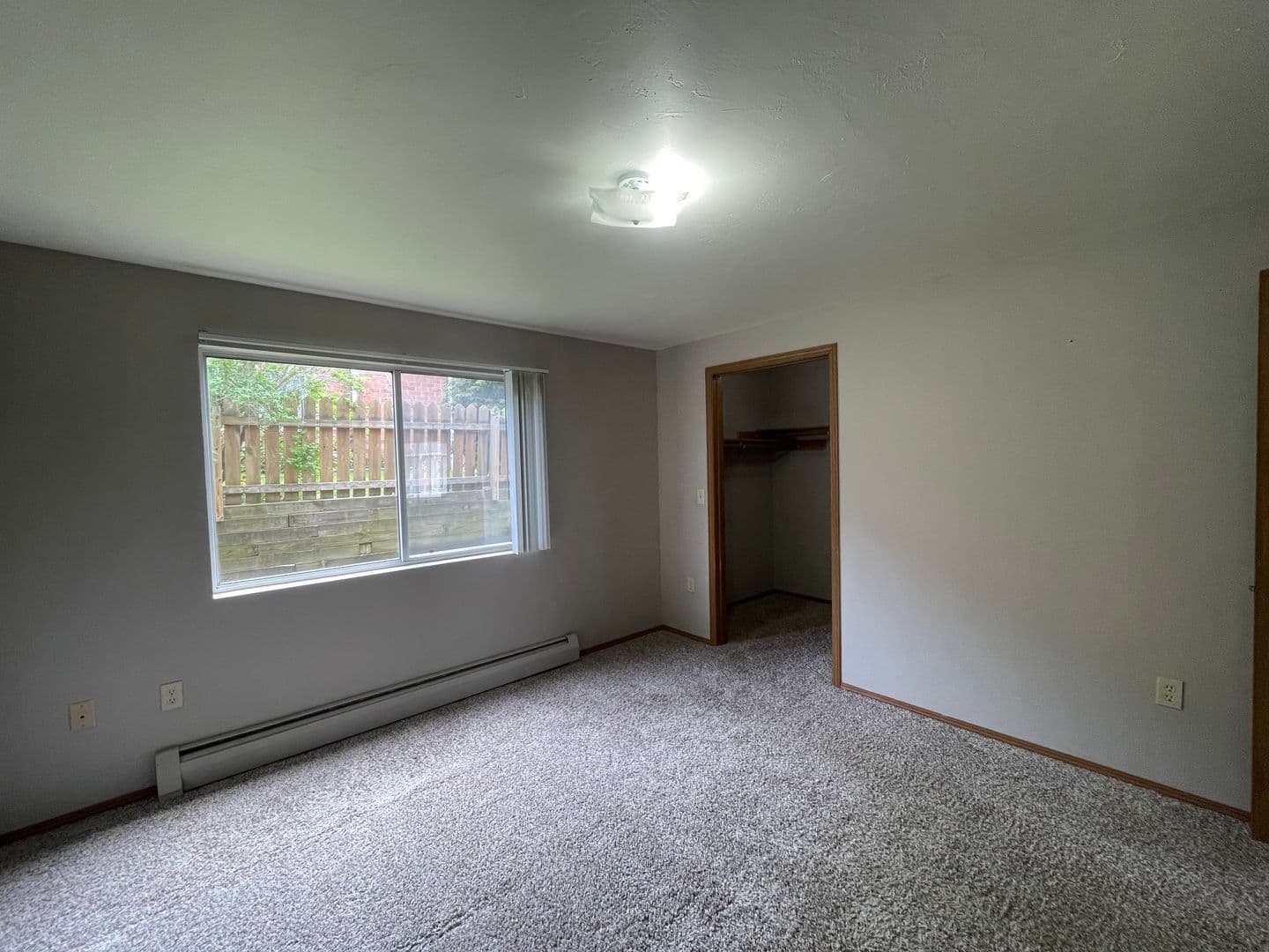Green Bay Apartment: 2717 Humboldt Rd