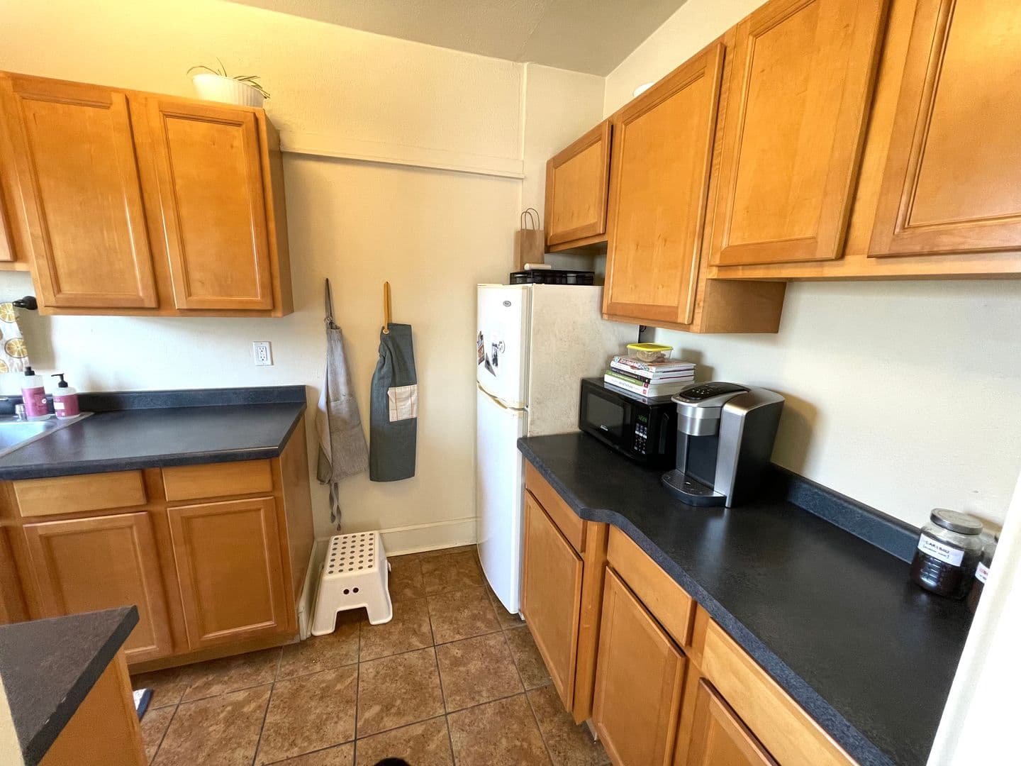 Shorewood Apartment: 3825 N Oakland Ave