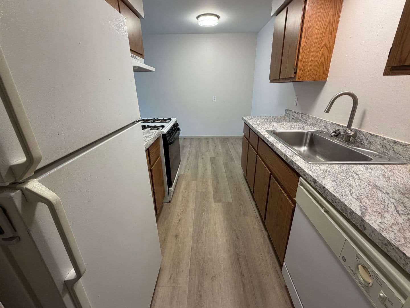 Green Bay Apartment: 1680 Shawano Ave