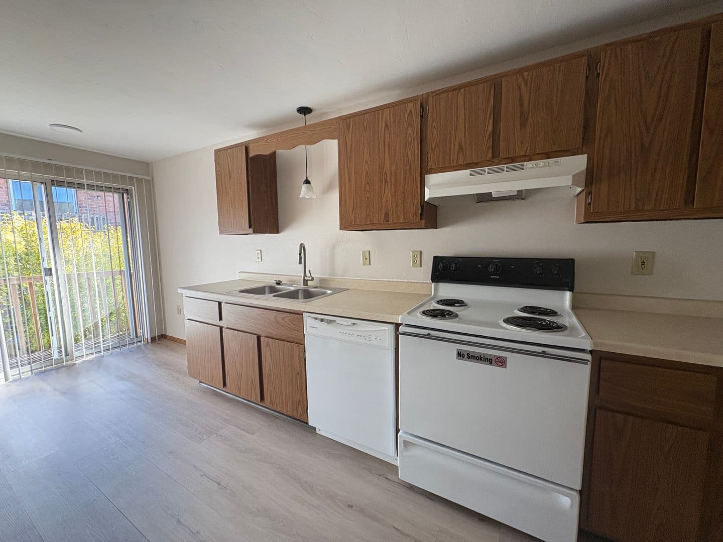 Green Bay Apartment: 2685 Humboldt Rd