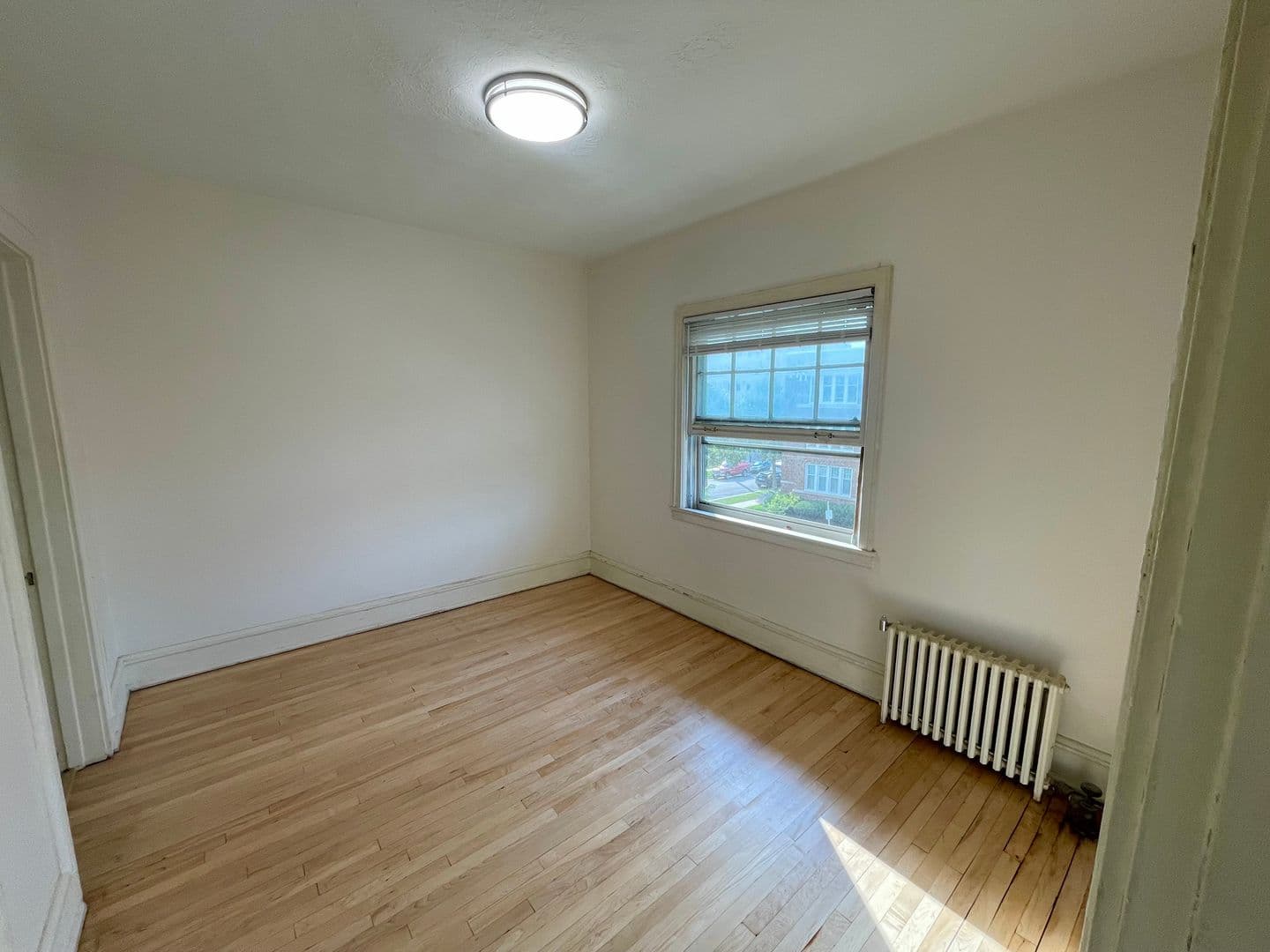 Milwaukee Apartment: 2114 N Summit