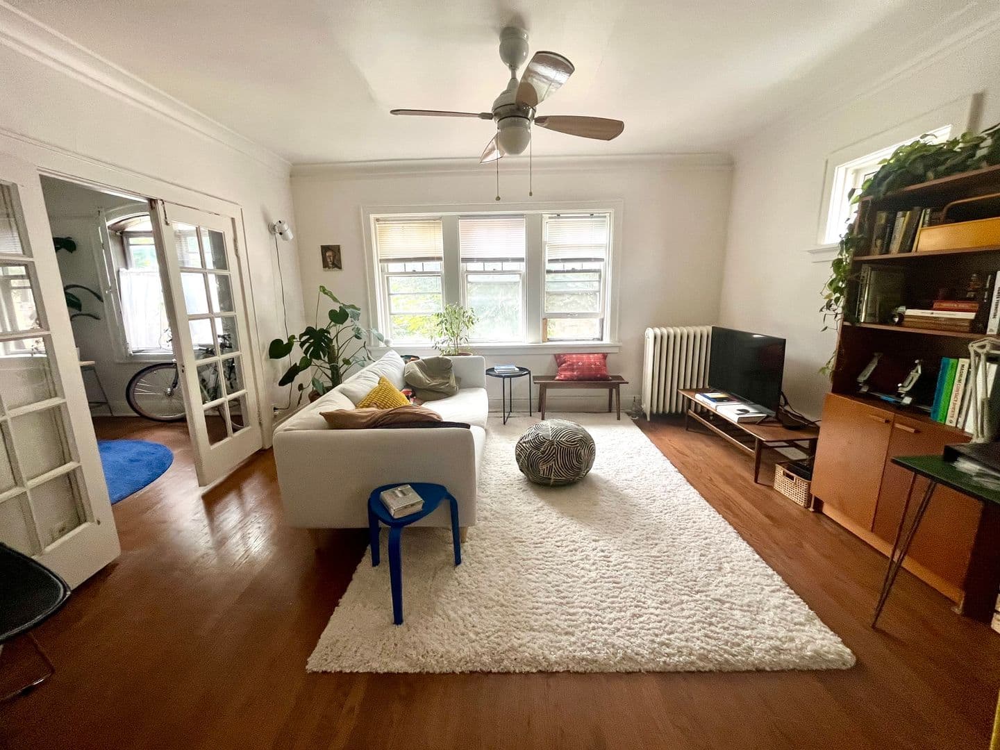Shorewood Apartment: 1800 E Kenmore Pl.