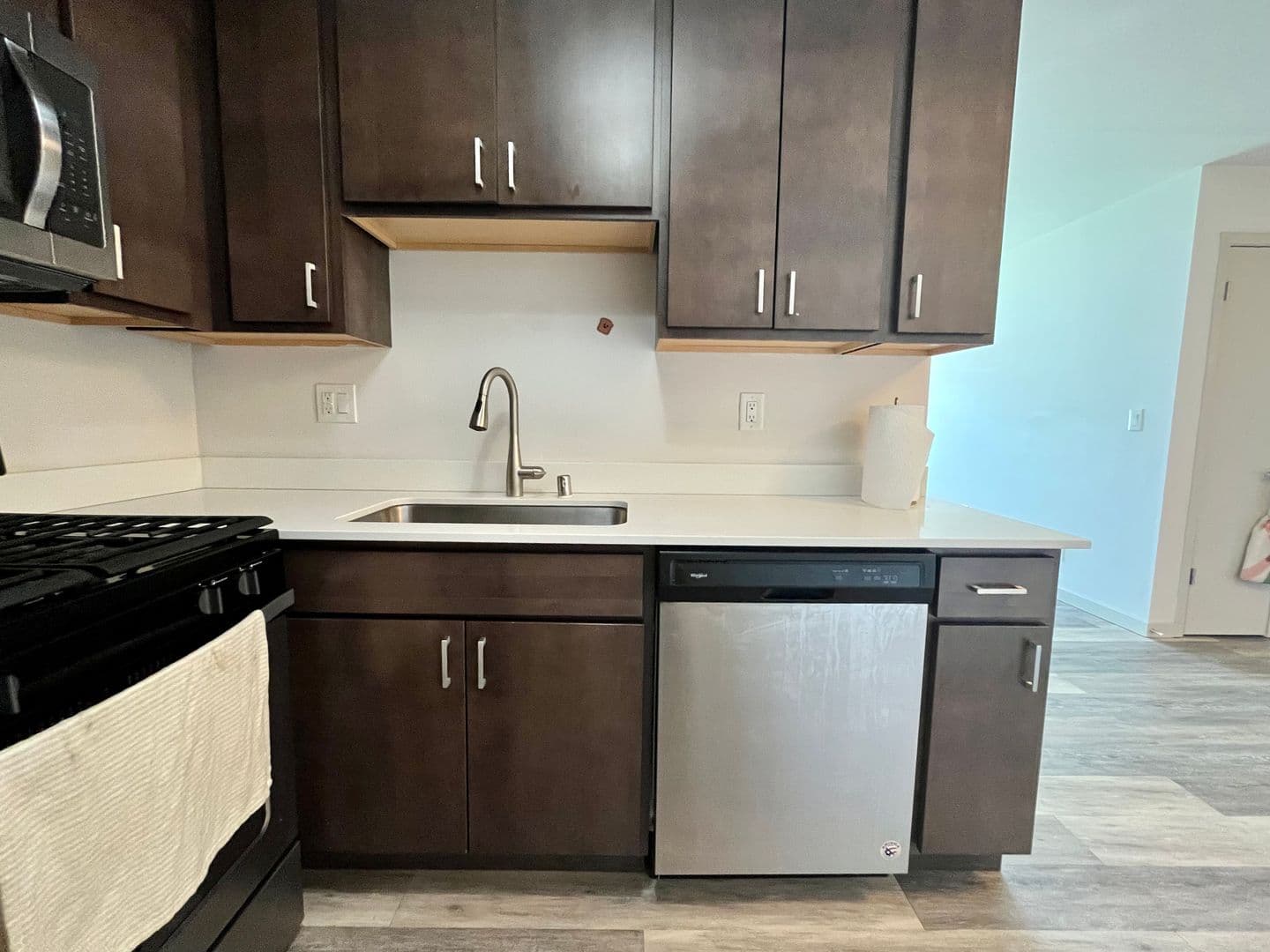 Milwaukee Apartment: 2867 S. Kinnickinnic Ave.