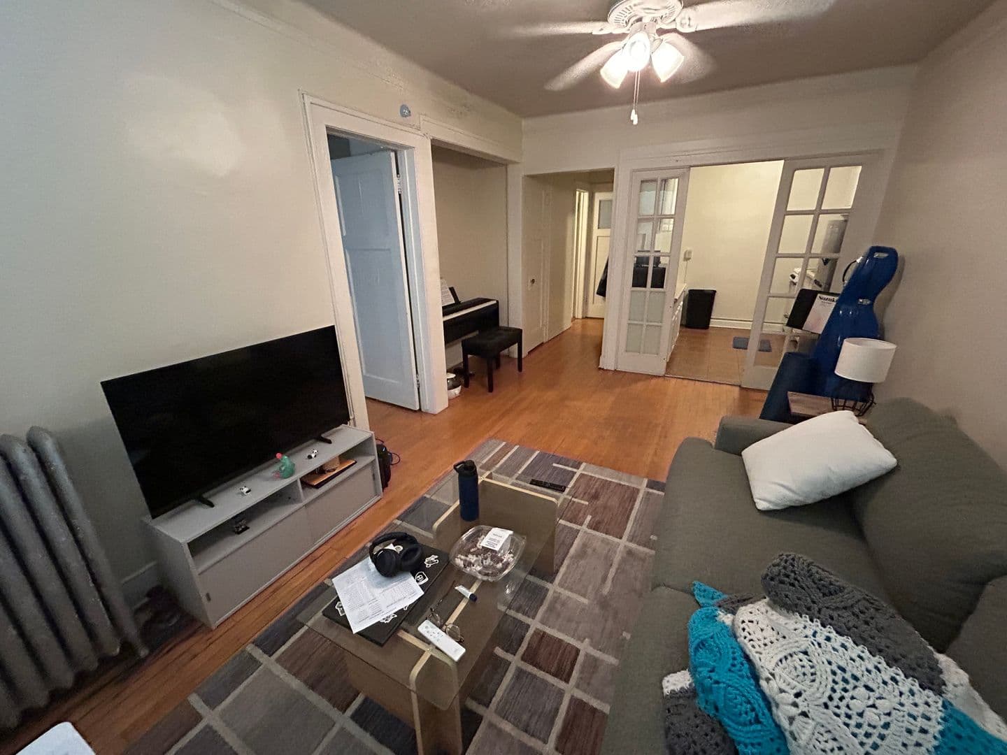 Milwaukee Apartment: 903 E Kilbourn Ave