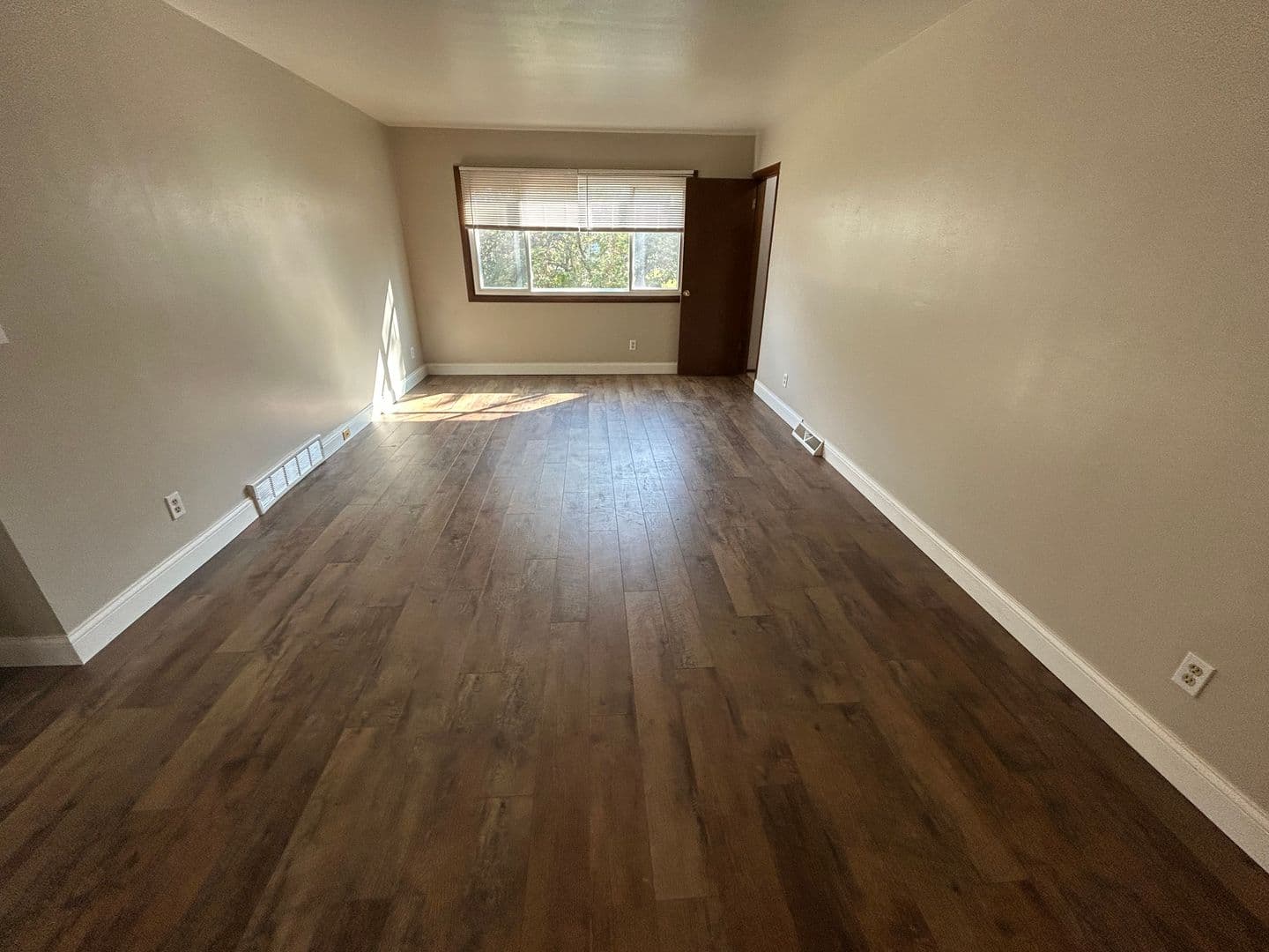 Germantown Apartment: N114W15556 Sylvan Circle