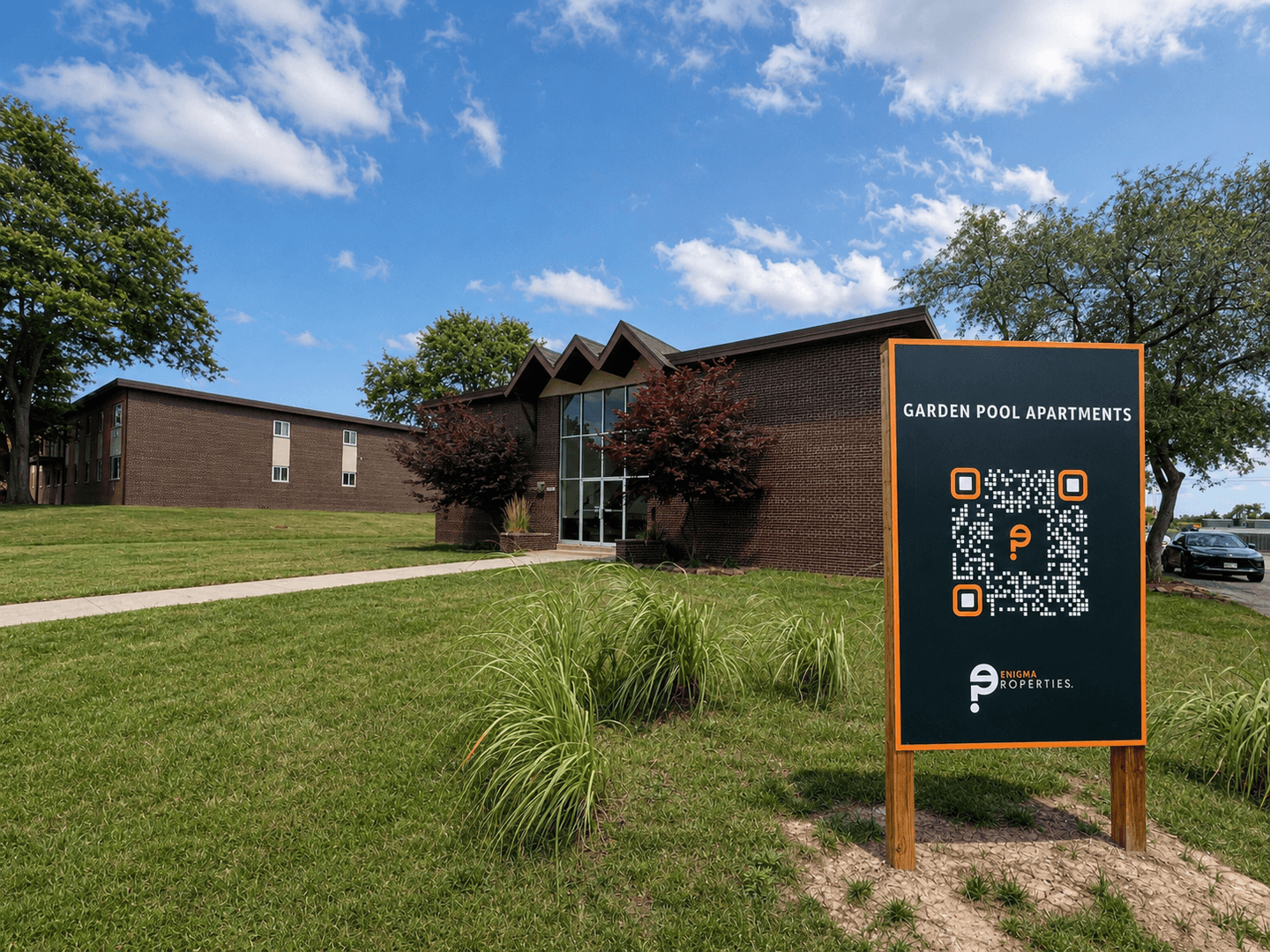 West Allis Apartment: 2821 S 106th St