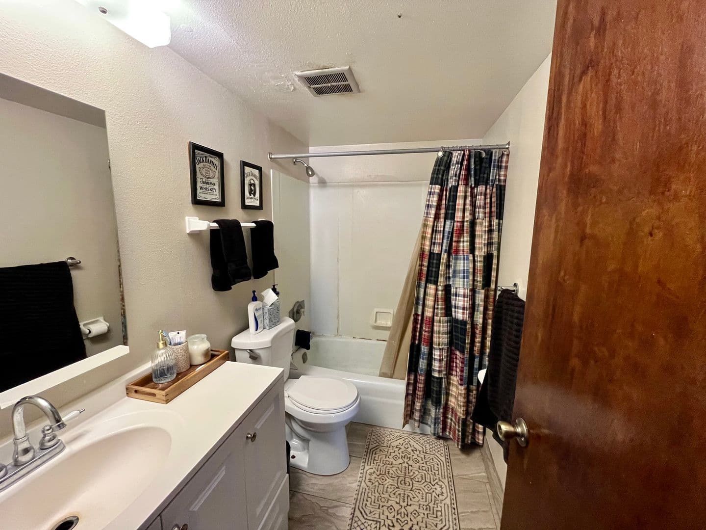 Germantown Apartment: N114W15518 Sylvan Circle