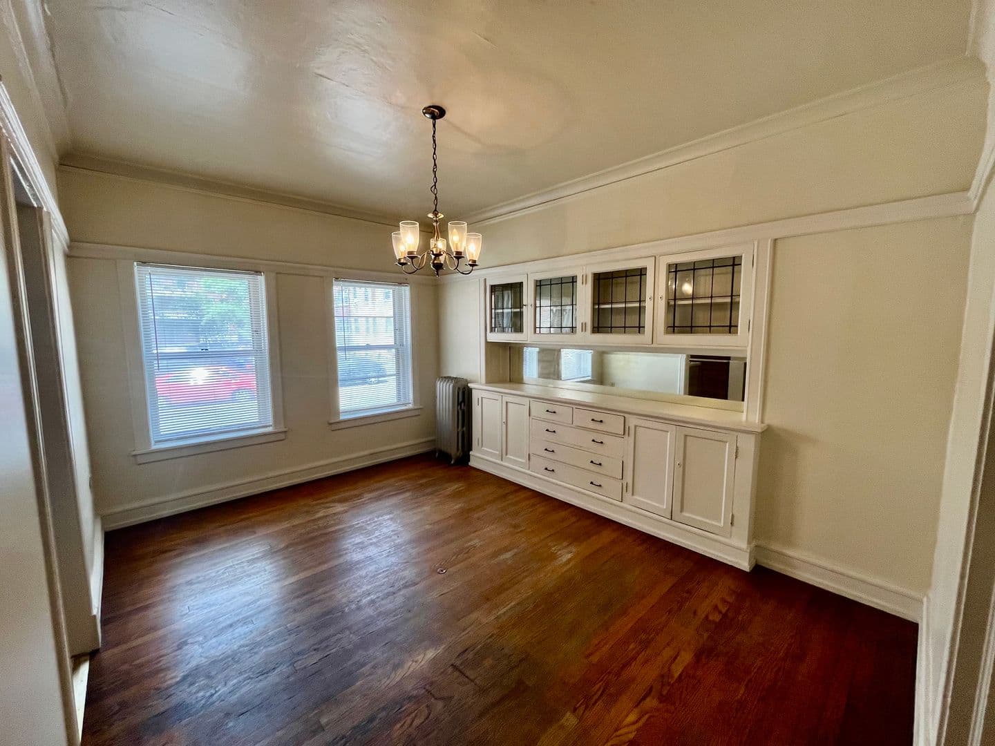 Milwaukee Apartment: 2507-2515 N Stowell