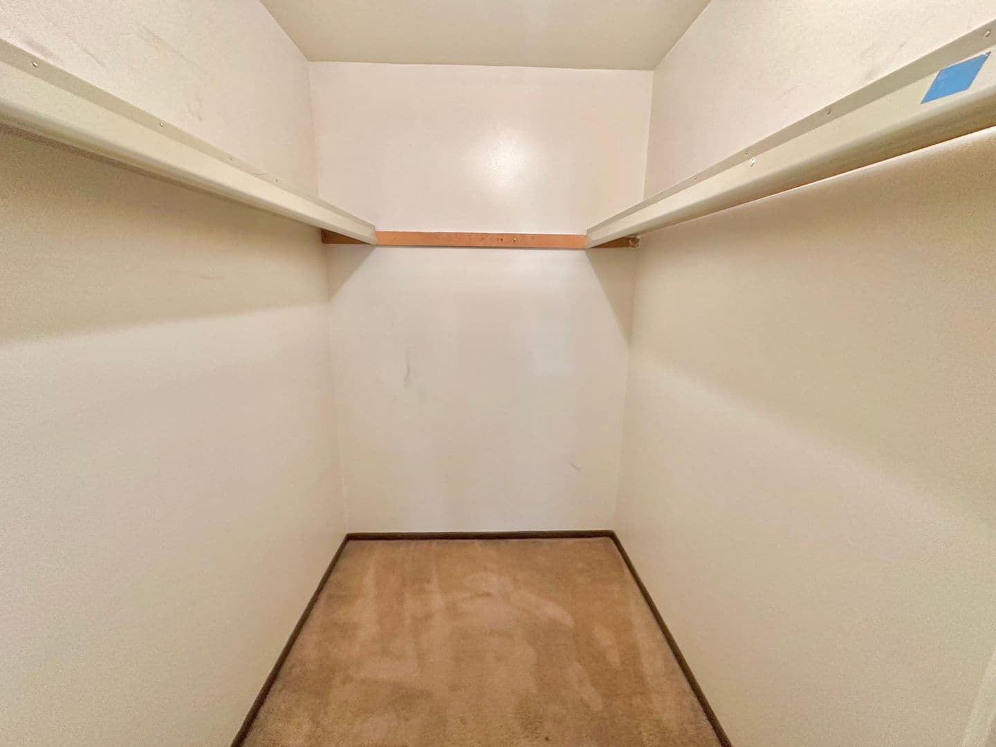 Germantown Apartment: N111 W15831-15835 Vienna Court