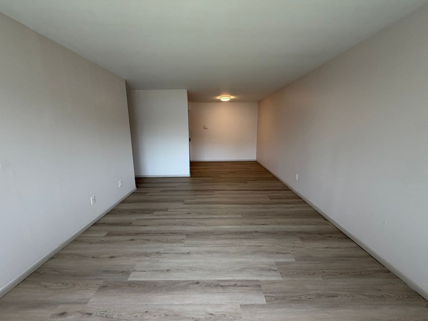 Green Bay Apartment: 1680 Shawano Ave