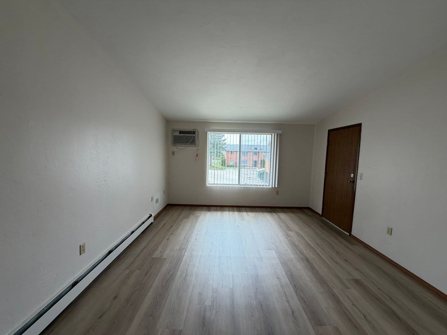 Green Bay Apartment: 2709 Humboldt Rd