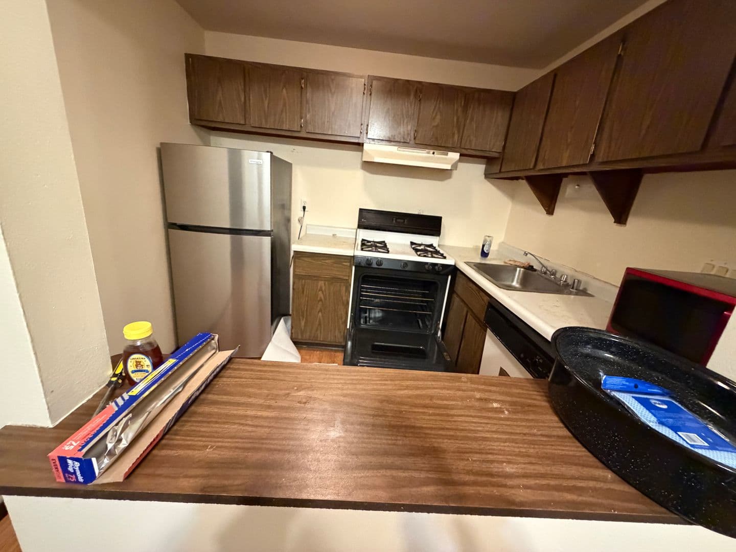 Green Bay Apartment: 1688 Shawano Ave