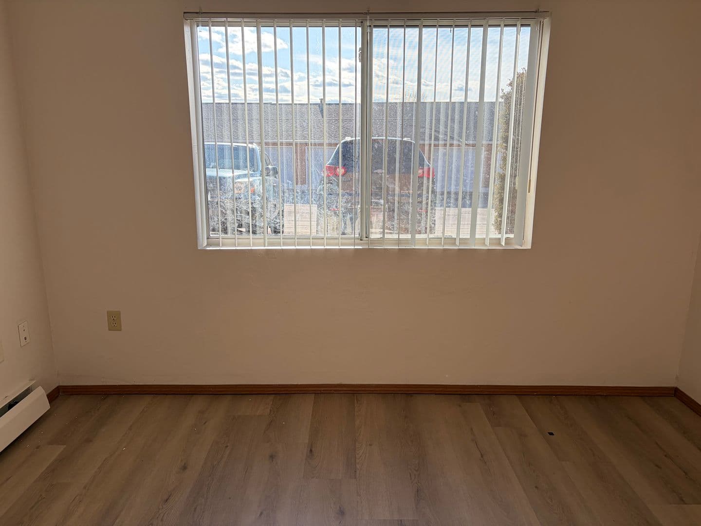 Green Bay Apartment: 2717 Humboldt Rd