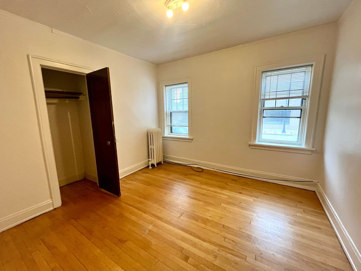 Shorewood Apartment: 1800 E Kenmore Pl.