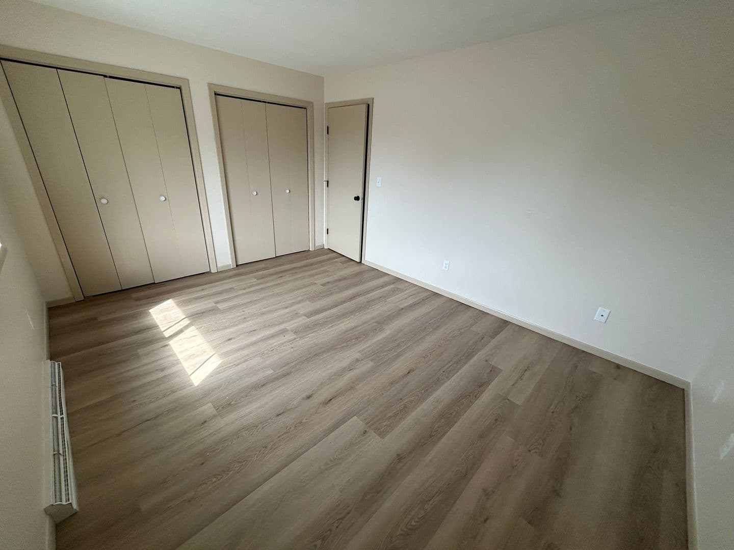 Appleton Apartment: 25 Bluemound Ct