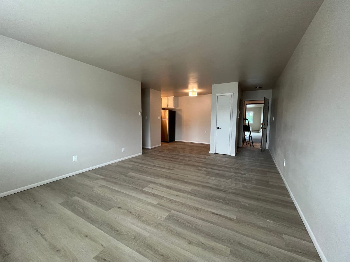 Milwaukee Apartment: 4246 S 60th St