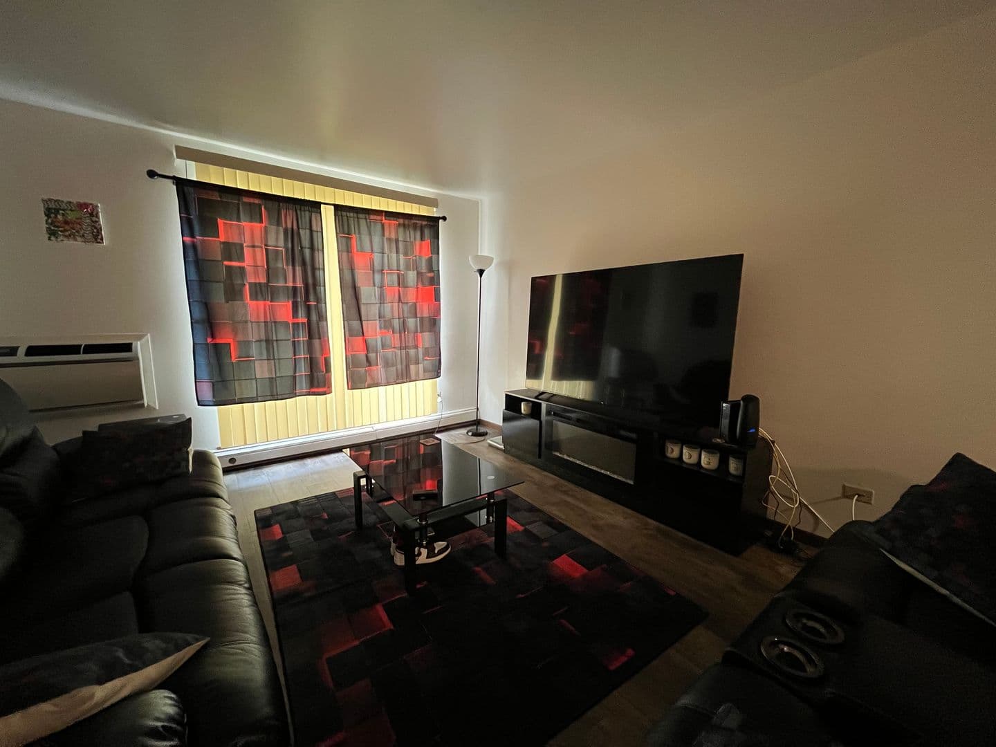 Milwaukee Apartment: 427 S. Hawley Rd.
