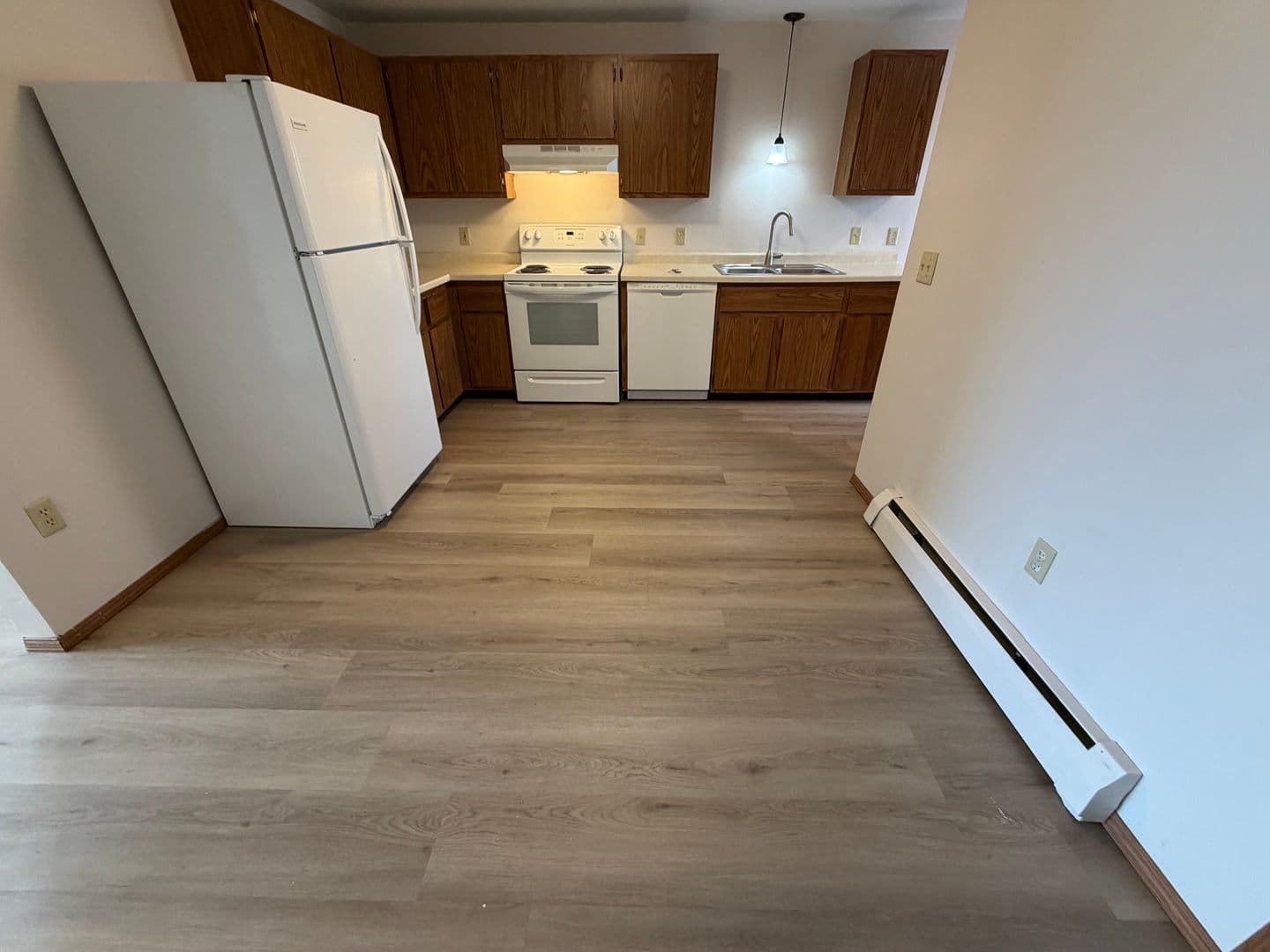 Green Bay Apartment: 2713 Humboldt Rd