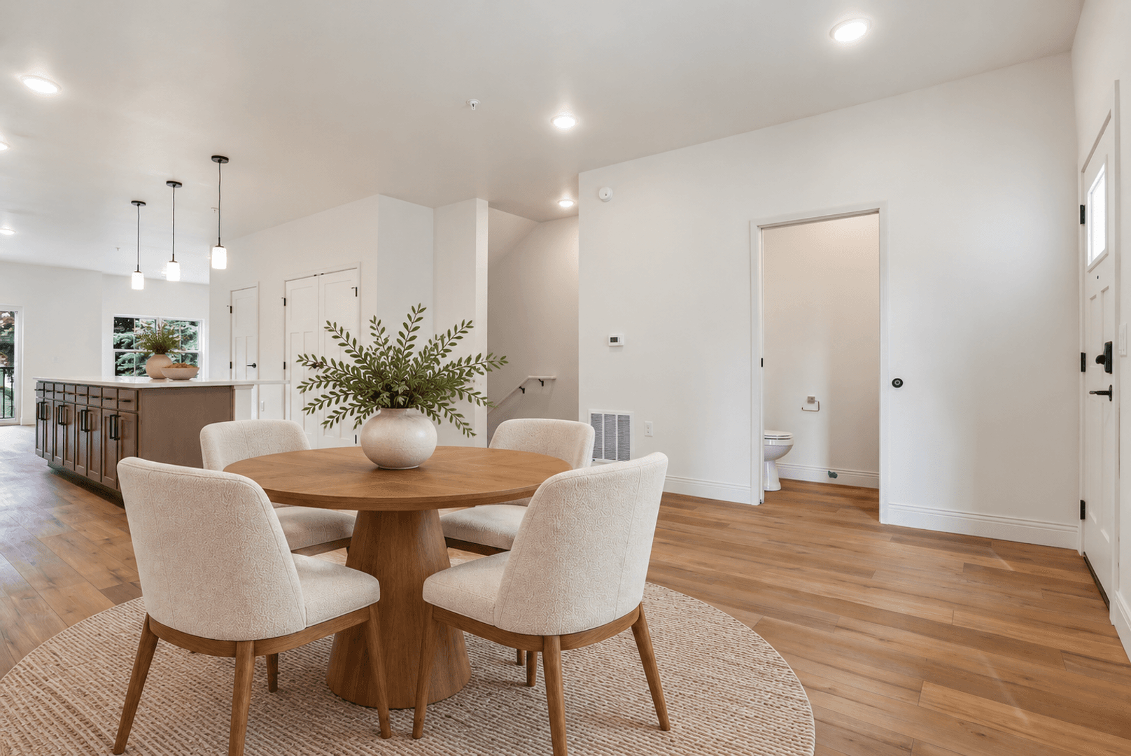 Slinger Apartment: 115 Kettle Moraine Drive S.
