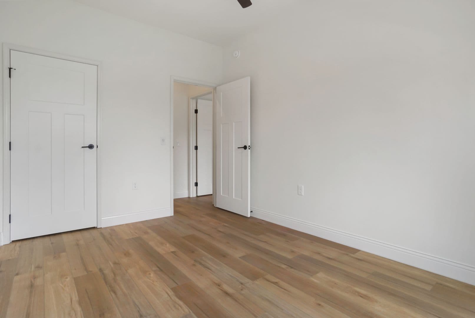 Slinger Apartment: 115 Kettle Moraine Drive S.