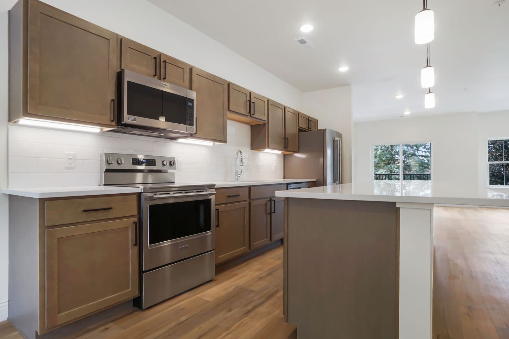 Slinger Apartment: 115 Kettle Moraine Drive S.