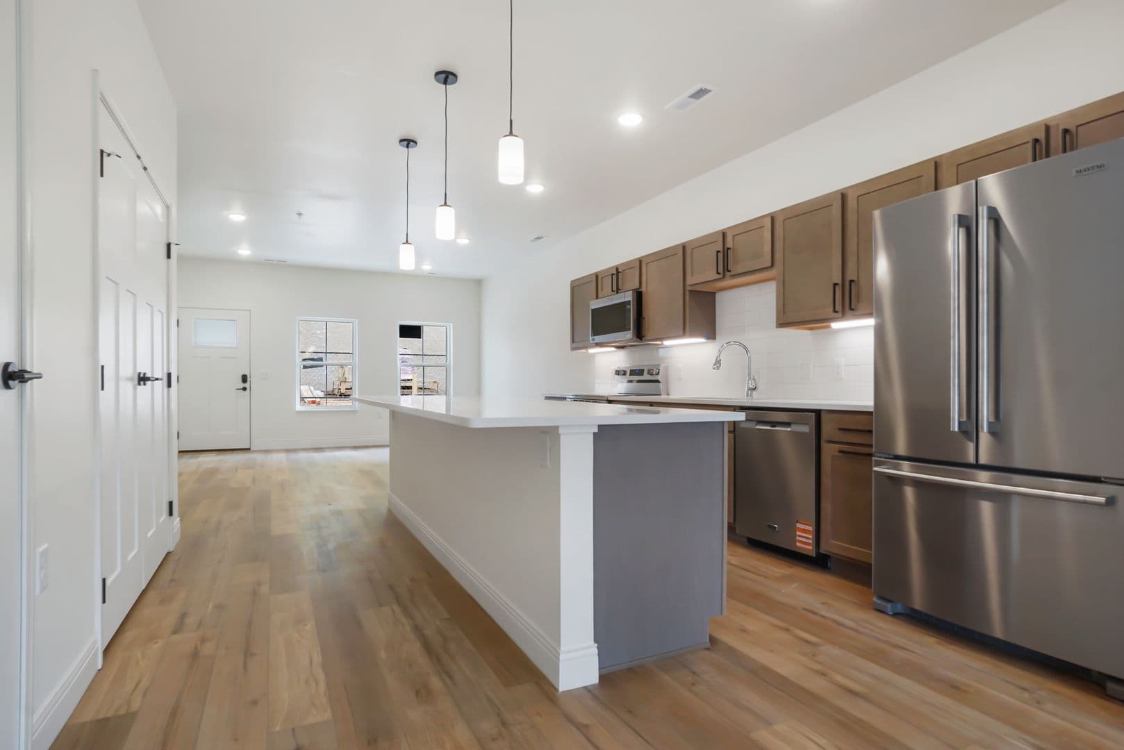 Slinger Apartment: 115 Kettle Moraine Drive S.