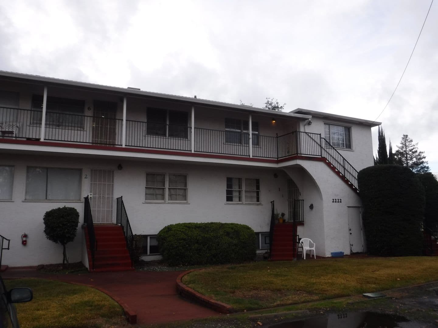 REDDING Apartment: 2222 CALIFORNIA STREET