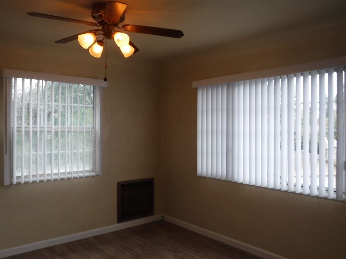 REDDING Apartment: 2222 CALIFORNIA STREET