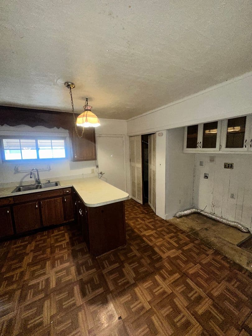 Portsmouth House: 3441 Downes Street