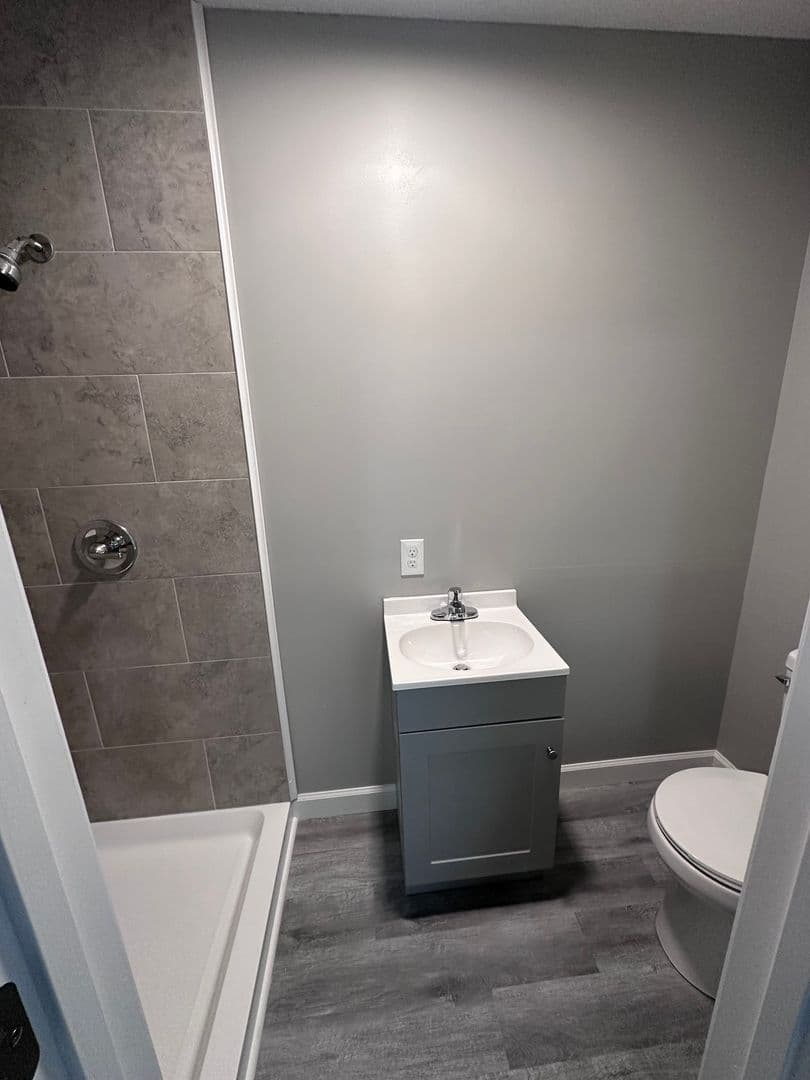 Newport News Apartment: 15910 Warwick Blvd
