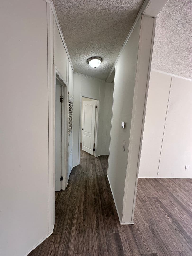 Suffolk Apartment: 261 Burnett Way