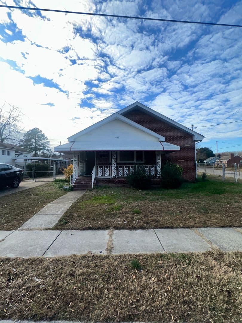 Portsmouth House: 3441 Downes Street