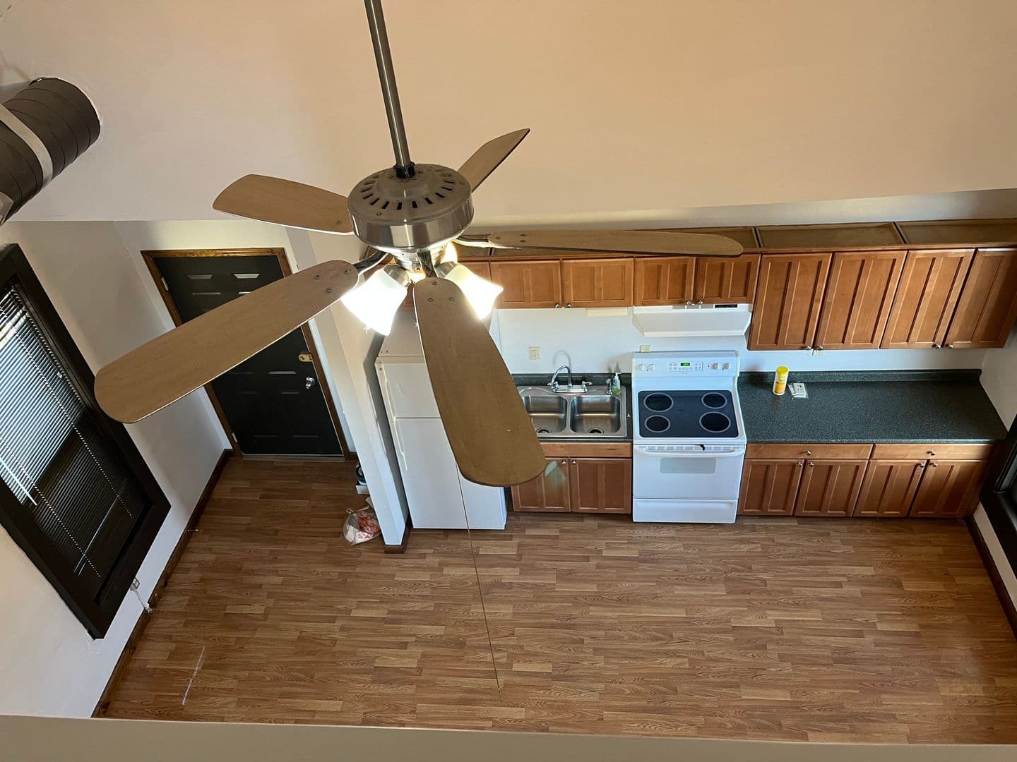 Milwaukee Apartment: 311 W Brown St