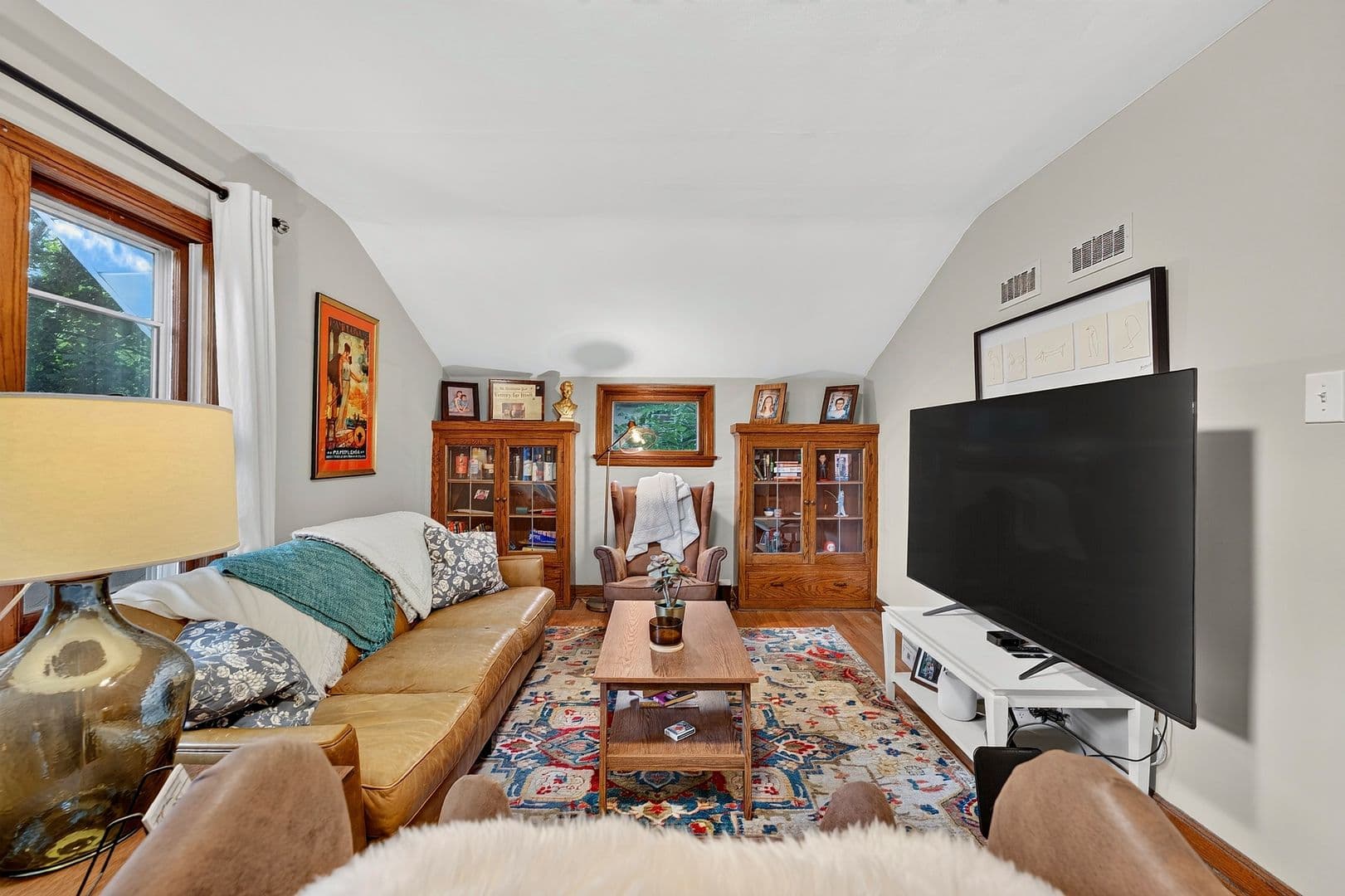 Wauwatosa Apartment: 1424 N 70th St